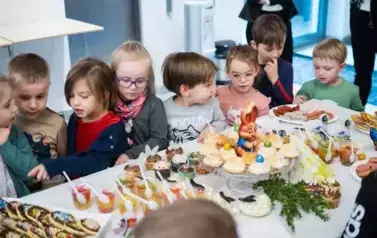 St&oacute;ł Wielkanocny 14