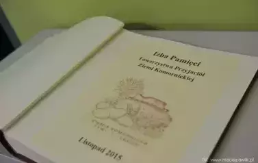 Otwarcie i poświęcenie Izby Pamięci Towarzystwa Przyjaciół Ziemi Komornickiej 8