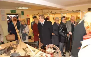 Otwarcie i poświęcenie Izby Pamięci Towarzystwa Przyjaciół Ziemi Komornickiej 21