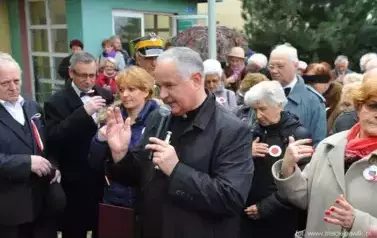 Otwarcie i poświęcenie Izby Pamięci Towarzystwa Przyjaciół Ziemi Komornickiej 25