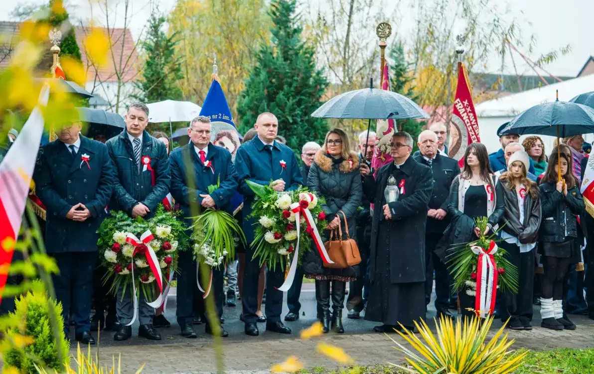 Zdjęcie do Uroczystości obchod&oacute;w 11 listopada