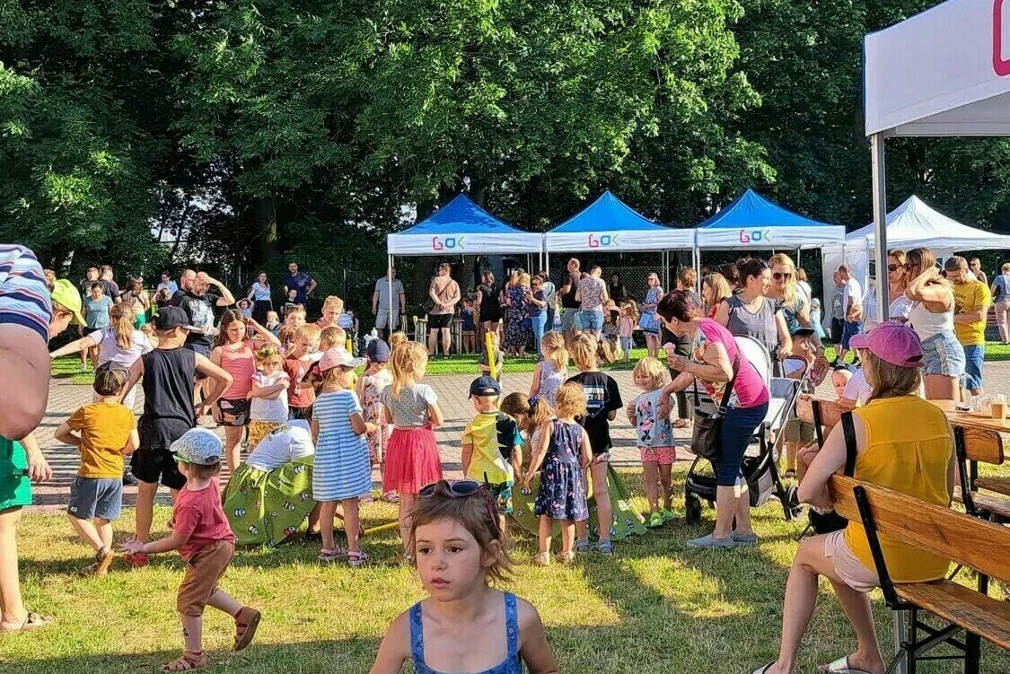 Zdjęcie do Festyn familijny w Domu Kultury ,,Dworek&rdquo; w Głuchowie